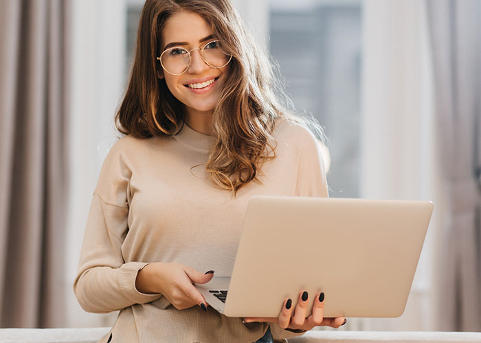 Zaufanie w sieci. Jak zostać rzetelnym twórcą w tematach finansowych?