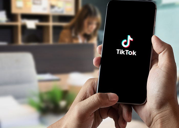 Czy warto prowadzić blog w dobie AI i TikToka?
